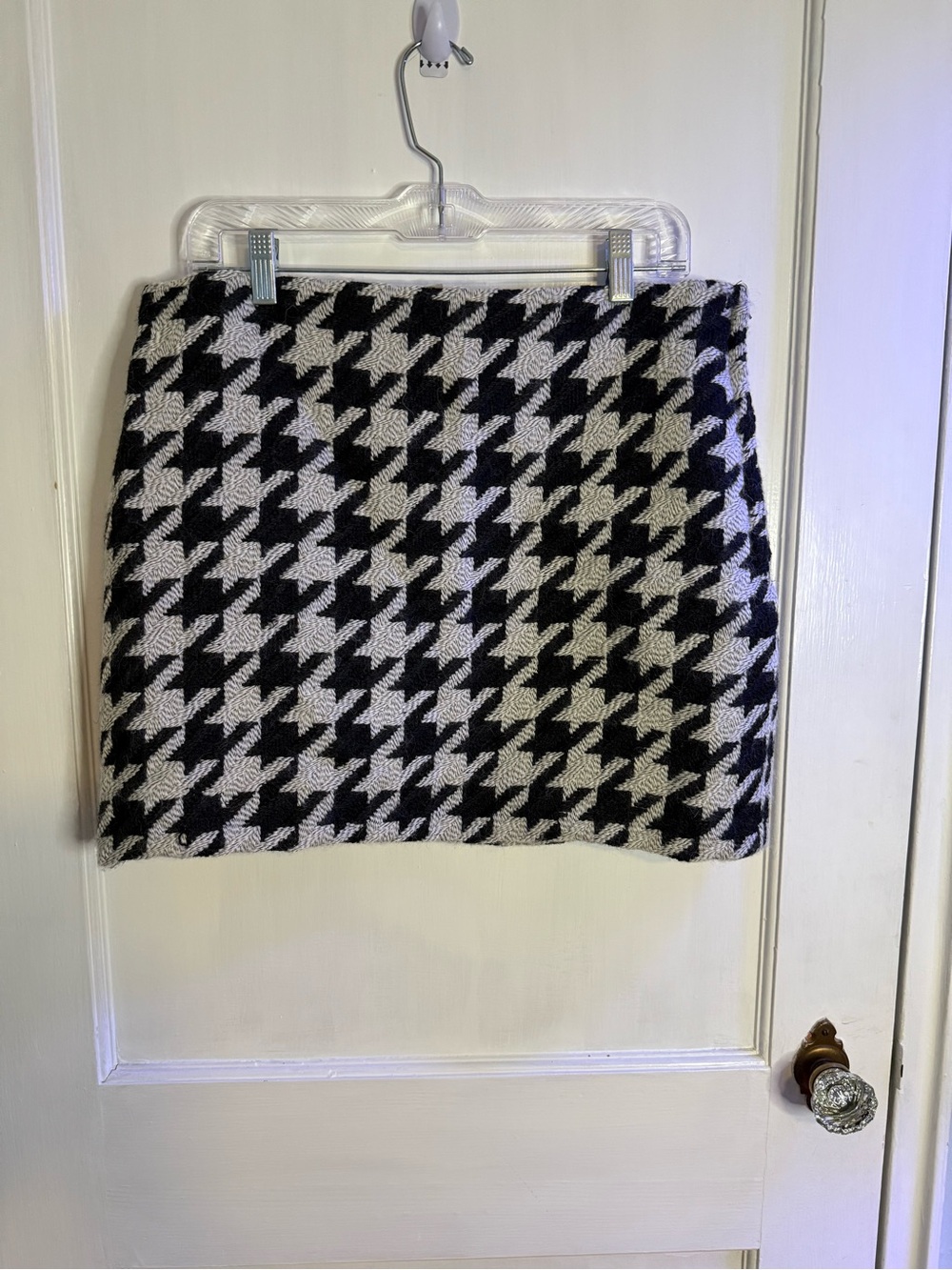 H&M Black & White Houndstooth Knit Mini Skirt